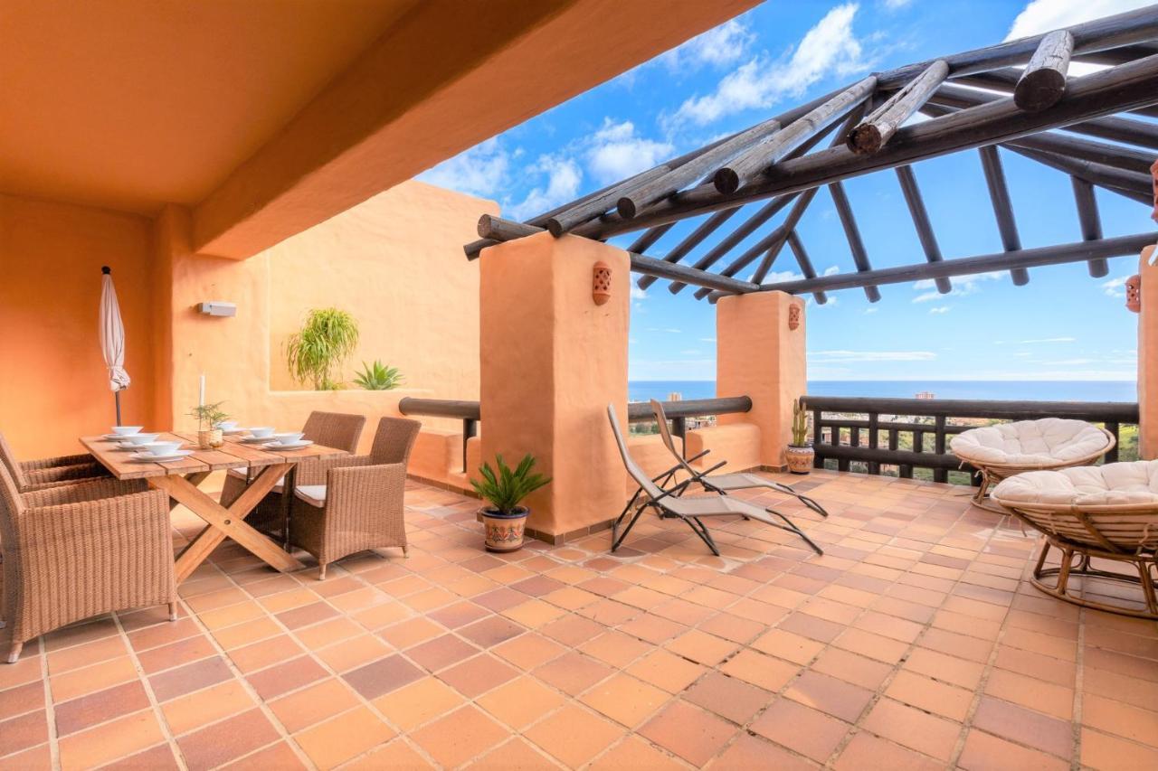 9 Penthouse With Amazing Sea Views, Close To Golf Manilva Duquesa Екстер'єр фото