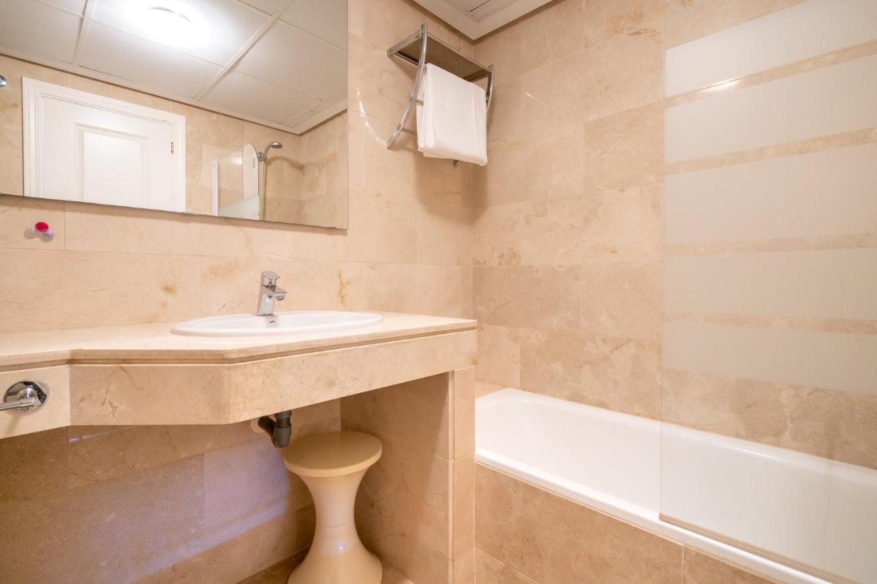 9 Penthouse With Amazing Sea Views, Close To Golf Manilva Duquesa Екстер'єр фото